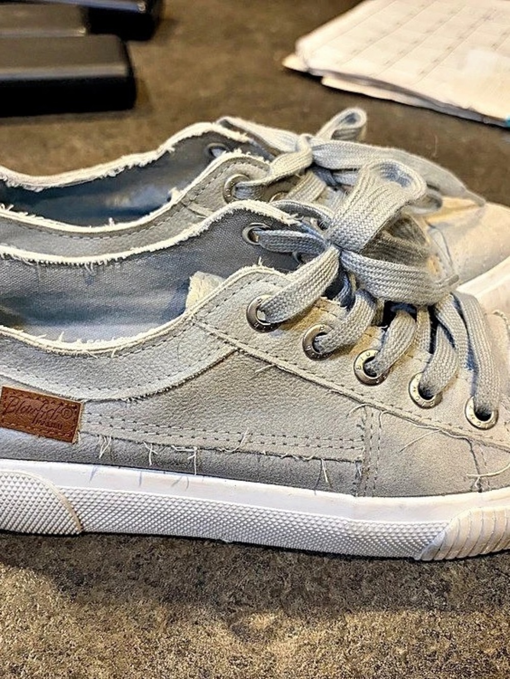 Blowfish Women's Grey & White Sneakers size 8